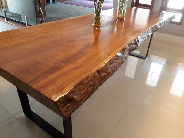 Oferta de Mesa de Madeira Rustica Orgânica - Madeirado 