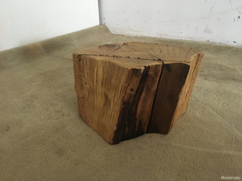 Escultura de Madeira Maciça - 45x28x24- Loja Fábrica -  COD: FS2246