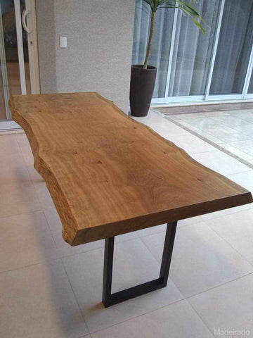 Mesa Rustica de Jantar Andirá 200x80 com Bordas Orgânicas e Pés em Ferro Tubular-Madeirado - Prancha em madeira