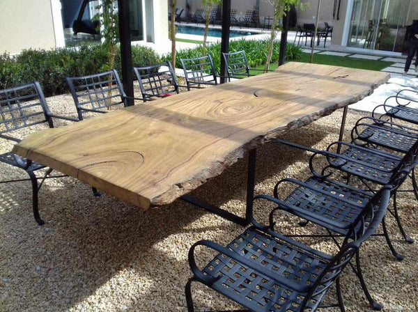 Mesa Rustica de Jantar Rustica 420x120 Tacaraná de Madeira de Pequiá - 16 Lugares Pés de Ferro Tubulares Pretos 60x40
