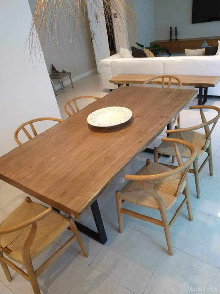 Mesa de Jantar Tupinambá com Bordas Orgânicas e Pés de Ferro Preto 8 lugares - 170x90