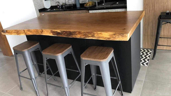 Bancada Karangá de Madeira Maciça (280x60) Madeirado