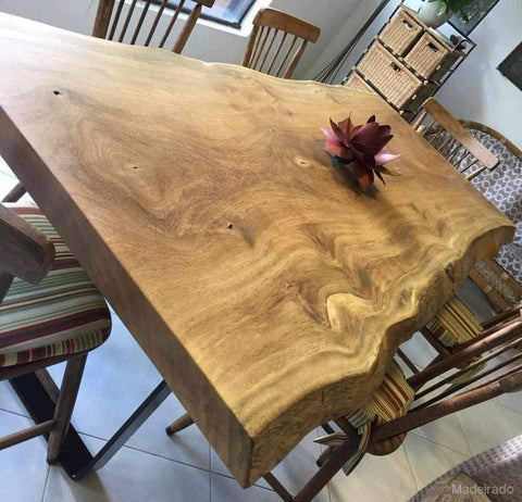 Mesa de Jantar Mawé em Madeira Maciça Pequiá - (180x80) - Loja de Móveis de Madeira Maciça. Moveis Rusticos